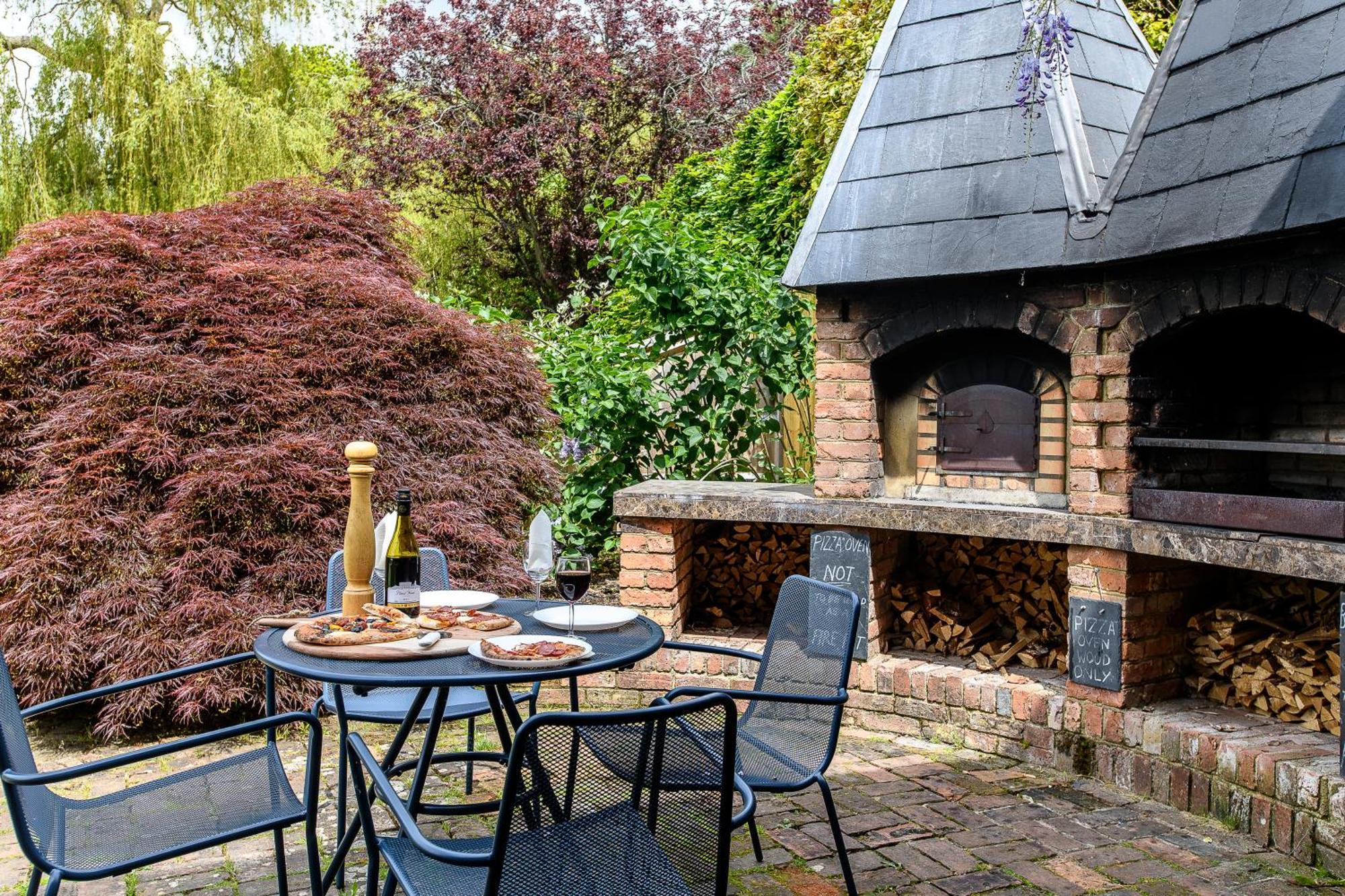 הוילה Wavehorne Vineyard Oast Sleeps 25 מראה חיצוני תמונה